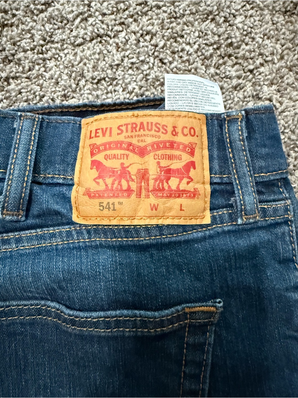 Levi's 541 Relaxed Fit Men's Jeans in Dark Blue Denim